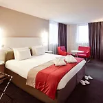 Mercure Centre Saxe Lafayette 4*