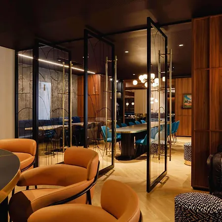 Mercure Centre Saxe Lafayette 4*