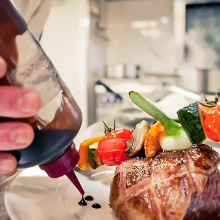 Mercure Centre Saxe Lafayette 4*