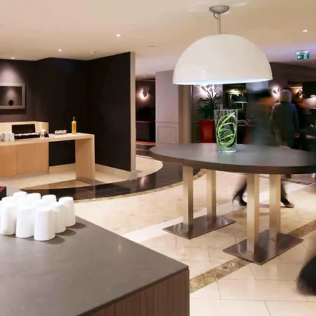 Отель Mercure Centre Saxe Lafayette Лион