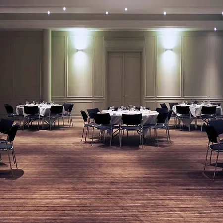 Mercure Centre Saxe Lafayette Отель