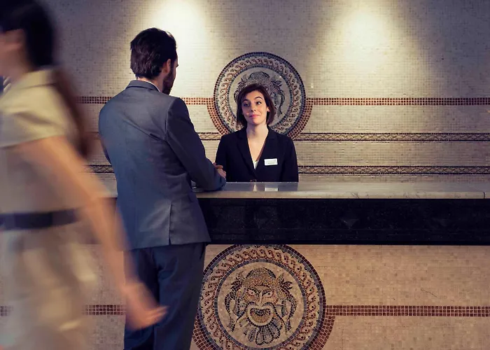 Hotell Mercure Centre Saxe Lafayette 4*