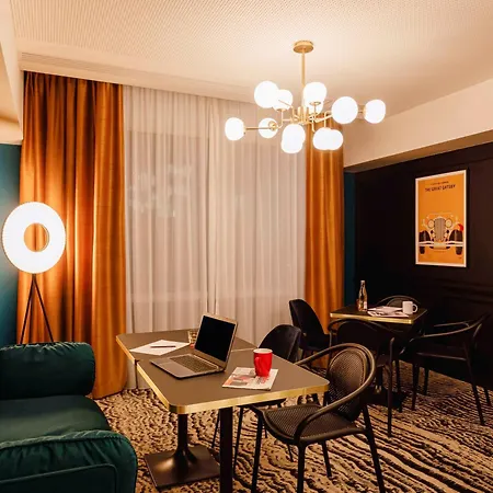 Mercure Centre Saxe Lafayette 4*