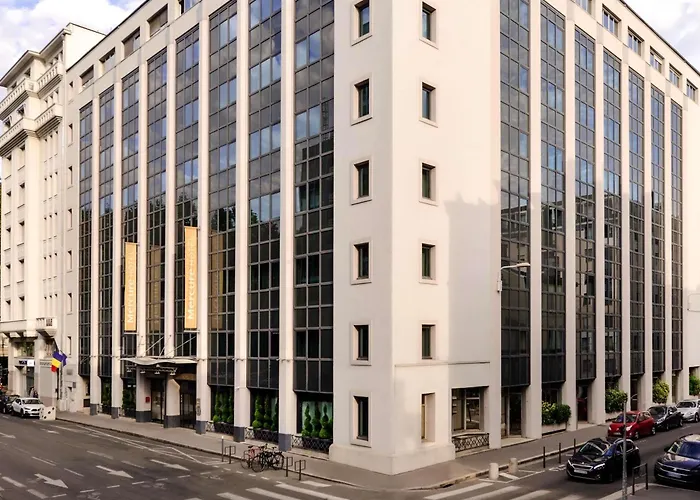 Hotel Mercure Centre Saxe Lafayette 4*