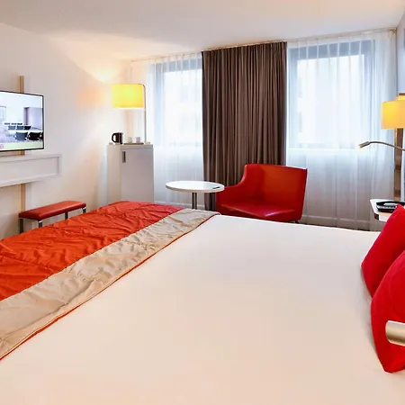 Mercure Centre Saxe Lafayette Hotel 4*