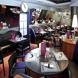 Mercure Centre Saxe Lafayette 4*