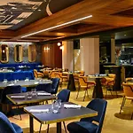 Mercure Centre Saxe Lafayette